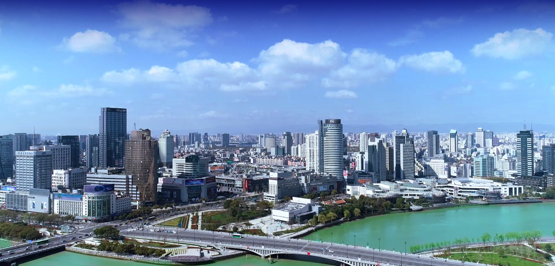 女人被躁的高潮嗷嗷叫