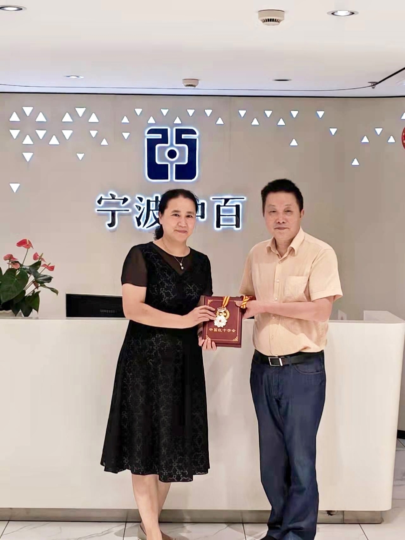 女人被躁的高潮嗷嗷叫