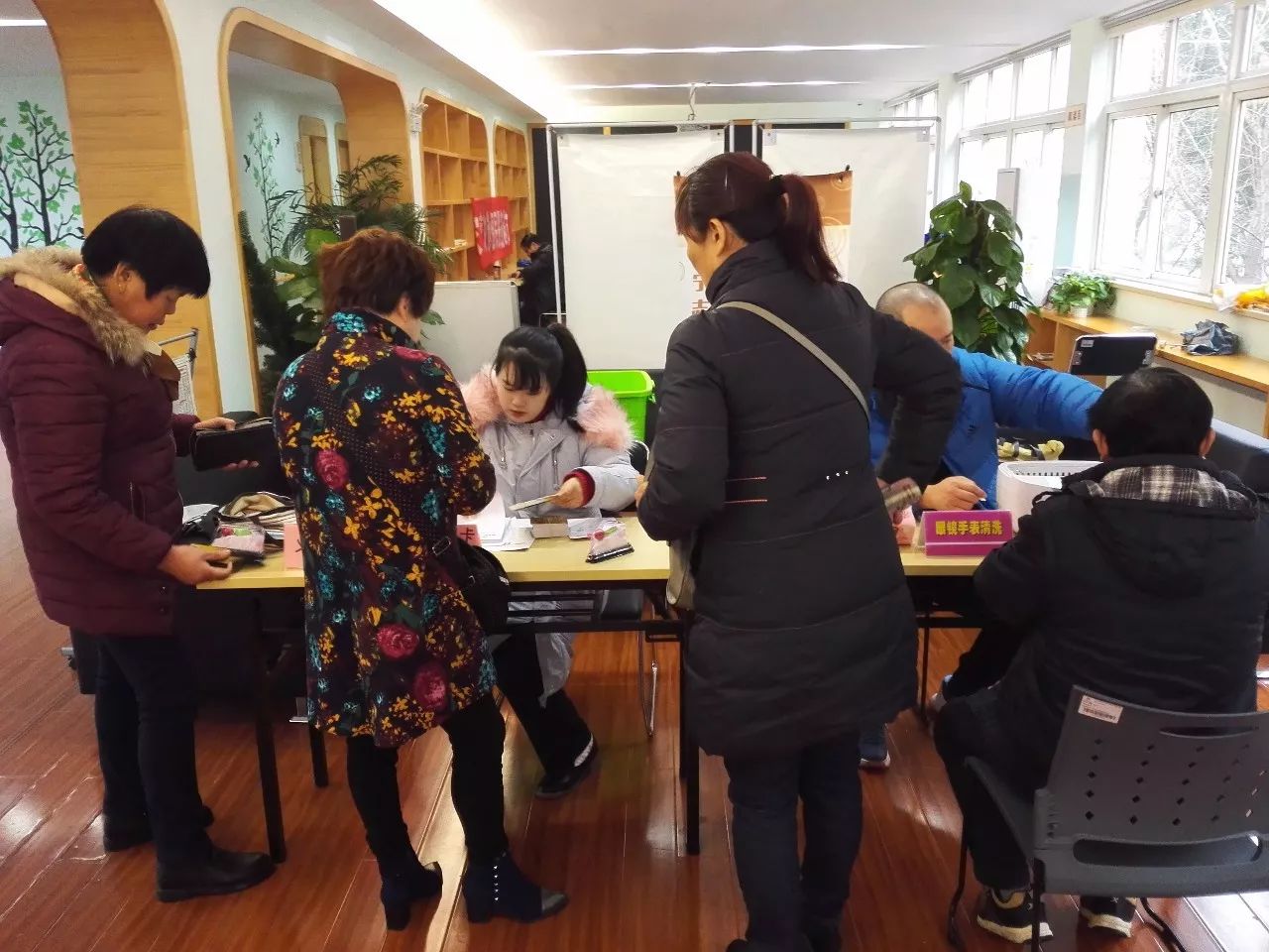 女人被躁的高潮嗷嗷叫