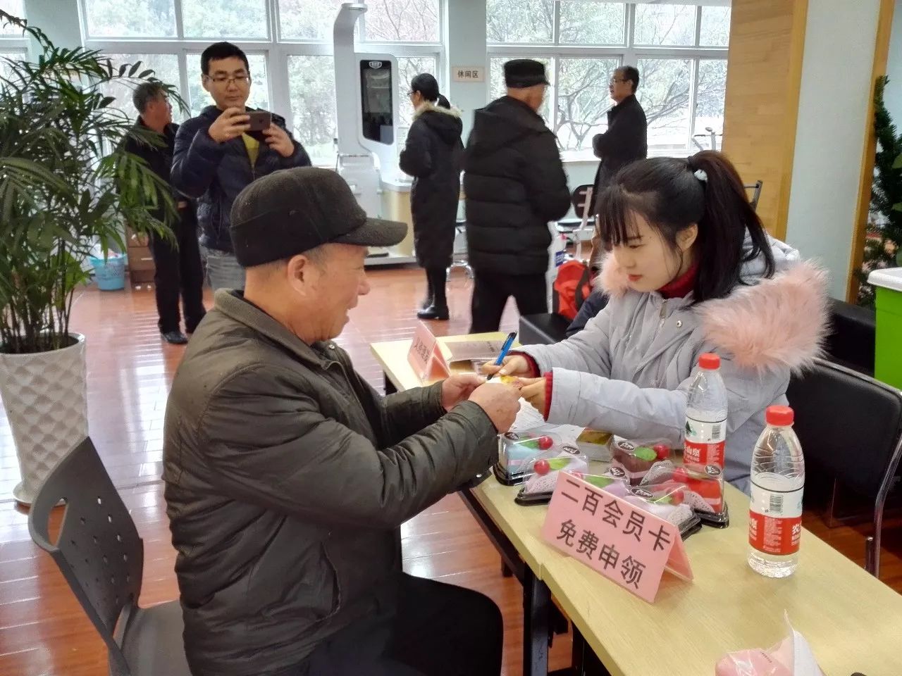 女人被躁的高潮嗷嗷叫