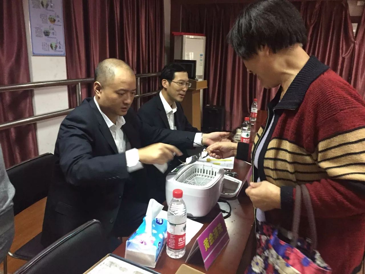 女人被躁的高潮嗷嗷叫