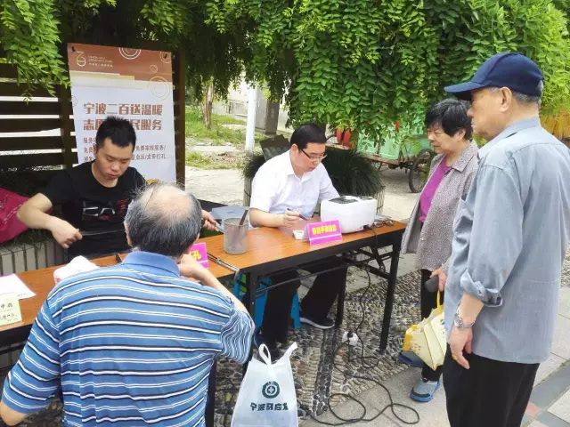 女人被躁的高潮嗷嗷叫