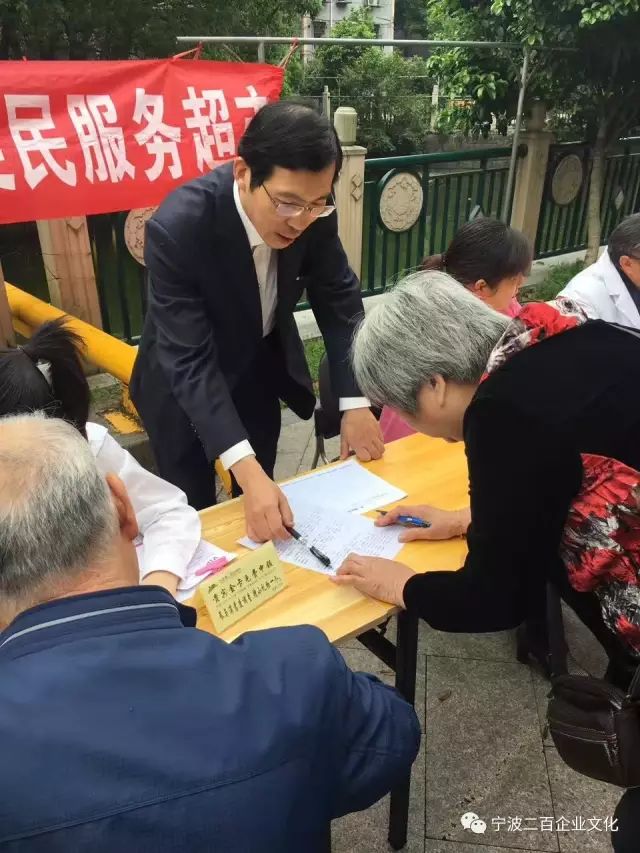 女人被躁的高潮嗷嗷叫