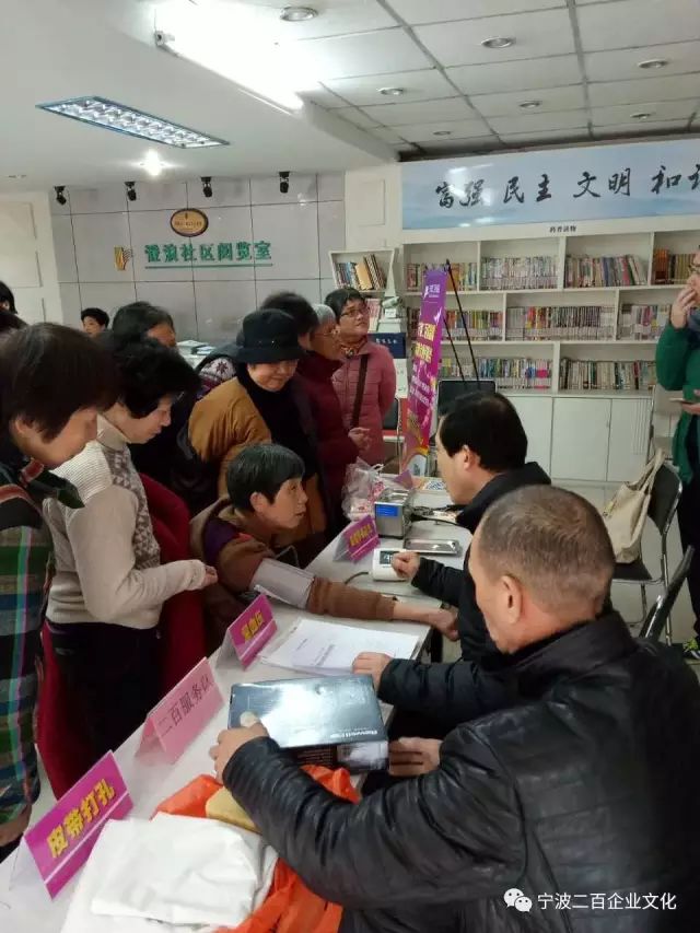 女人被躁的高潮嗷嗷叫