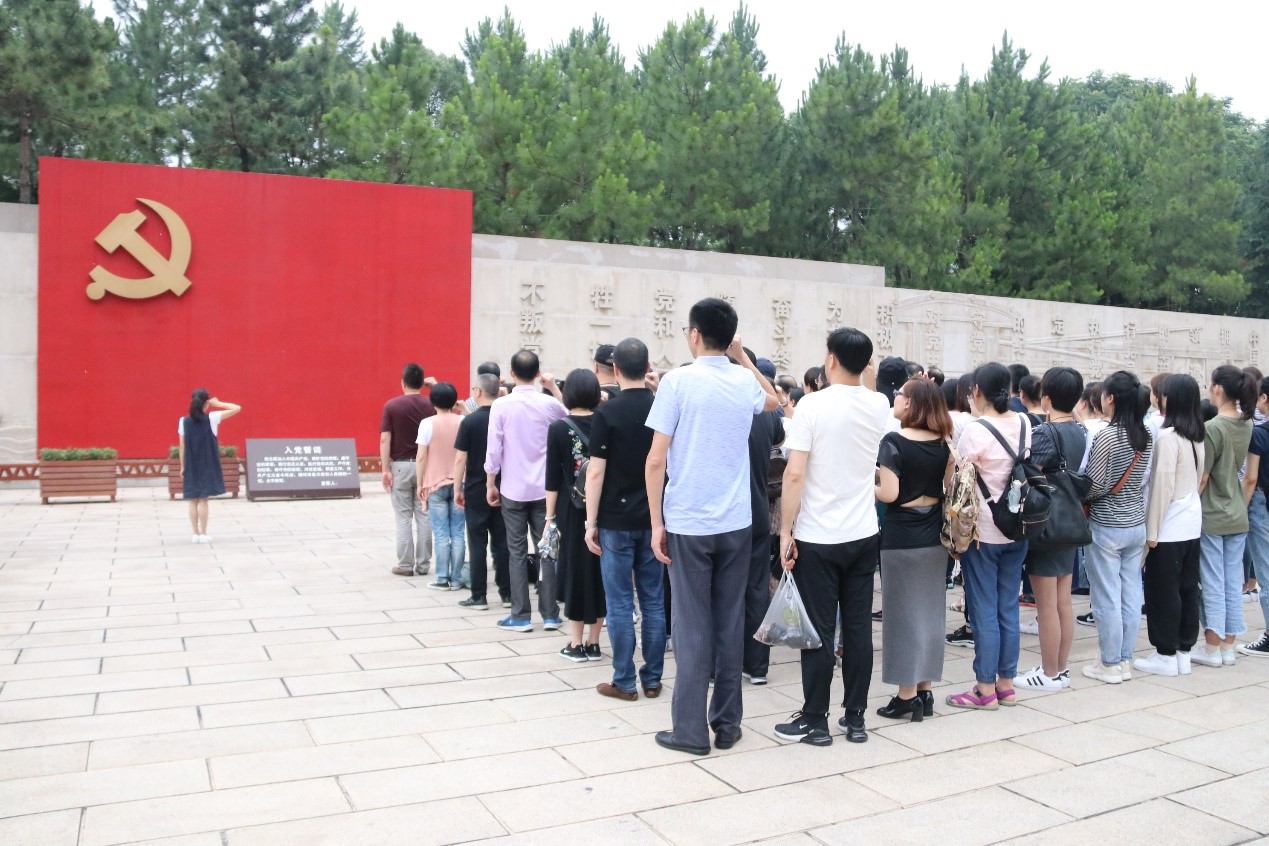 女人被躁的高潮嗷嗷叫