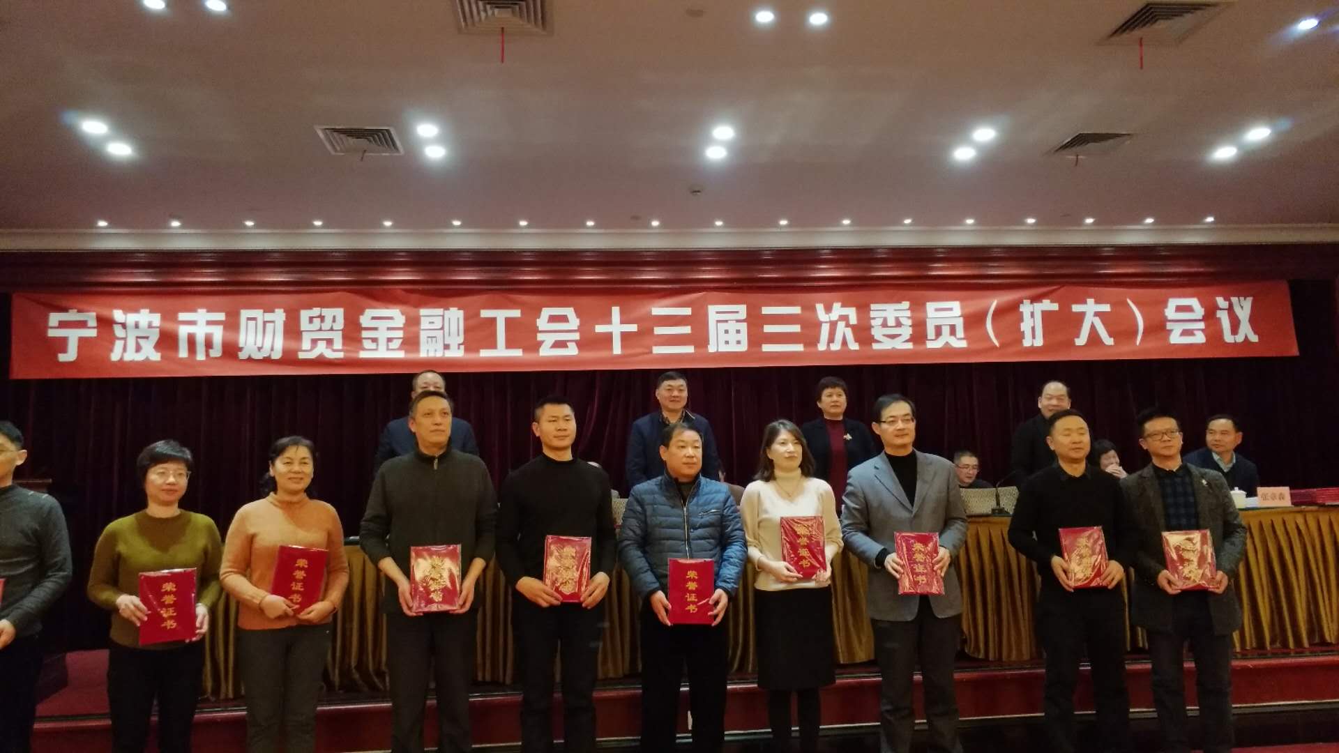 女人被躁的高潮嗷嗷叫