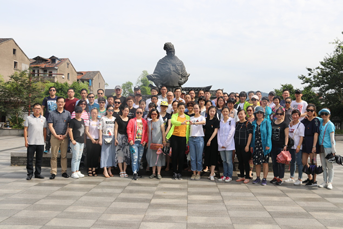 女人被躁的高潮嗷嗷叫