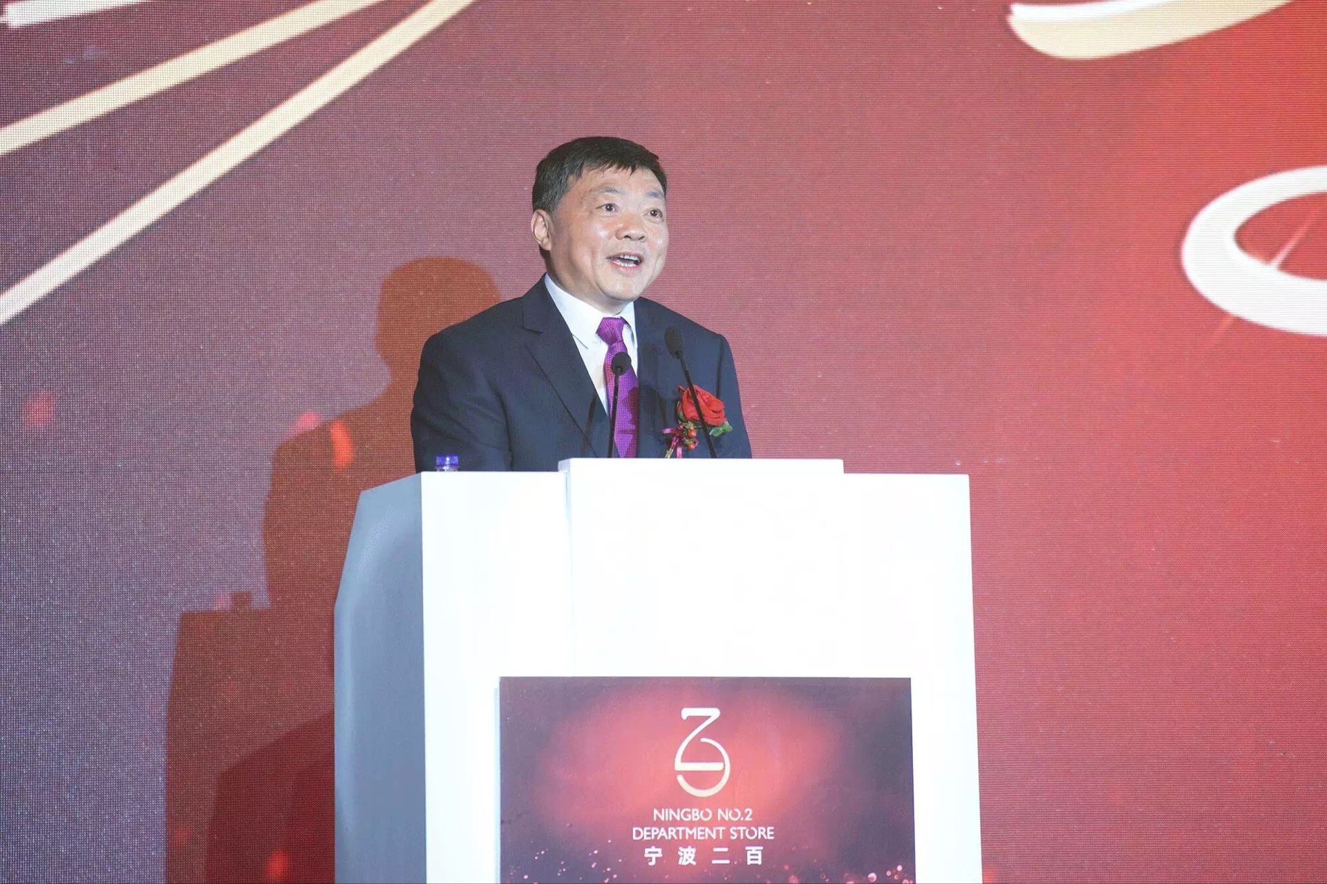 女人被躁的高潮嗷嗷叫