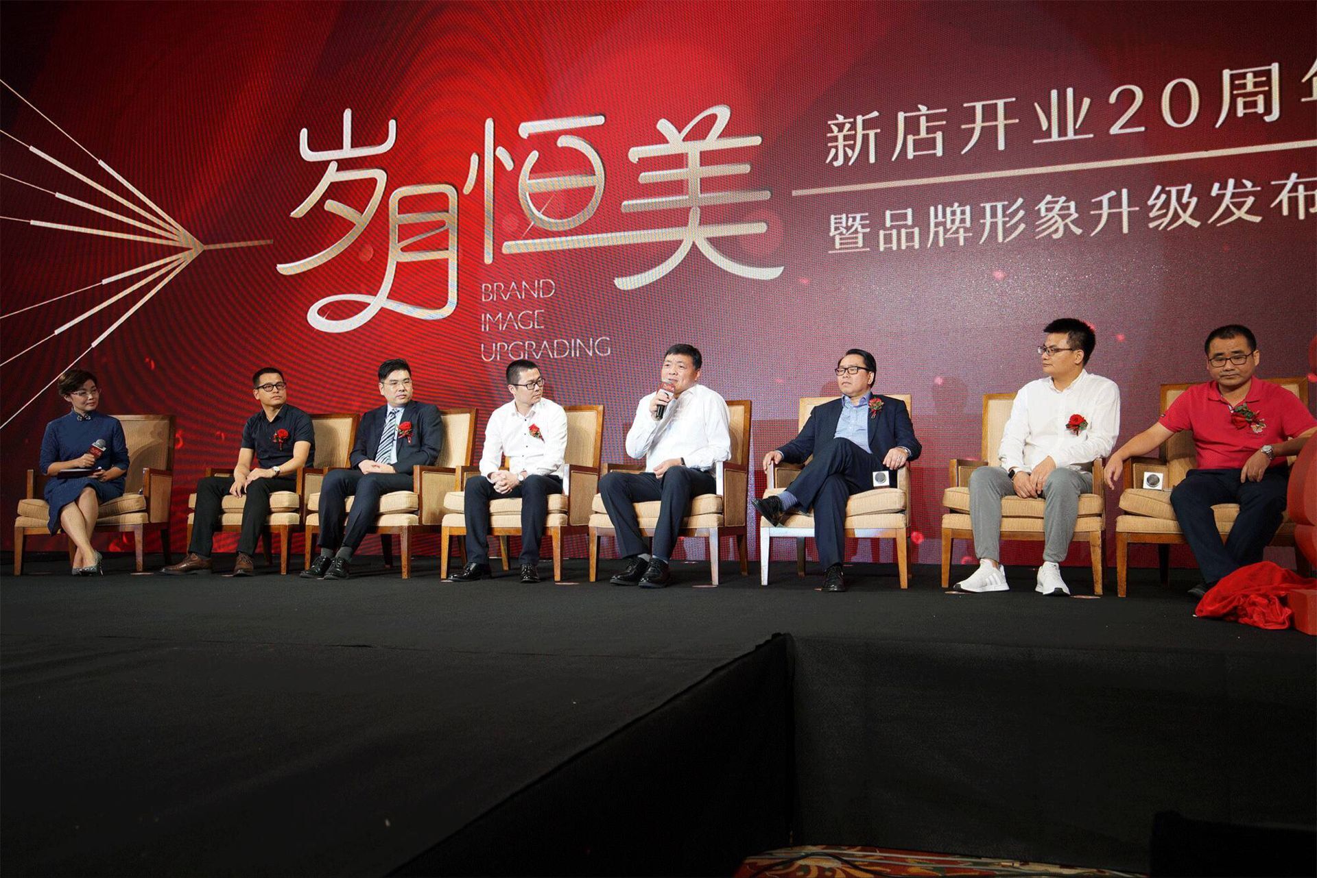 女人被躁的高潮嗷嗷叫