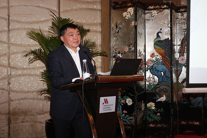 女人被躁的高潮嗷嗷叫