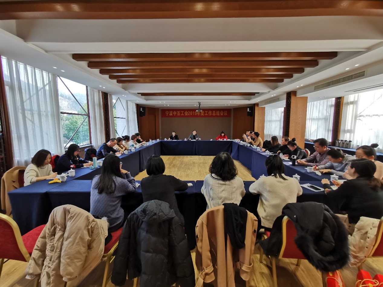 女人被躁的高潮嗷嗷叫