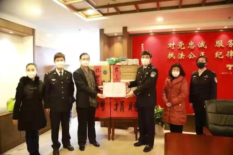 女人被躁的高潮嗷嗷叫