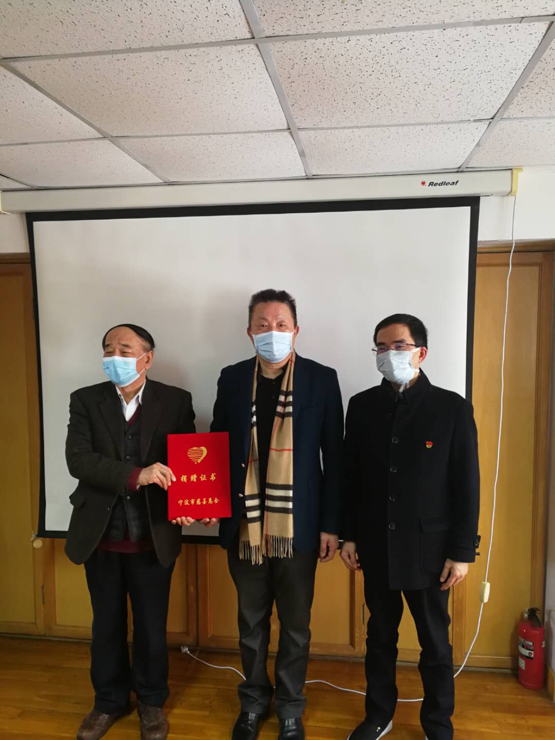 女人被躁的高潮嗷嗷叫