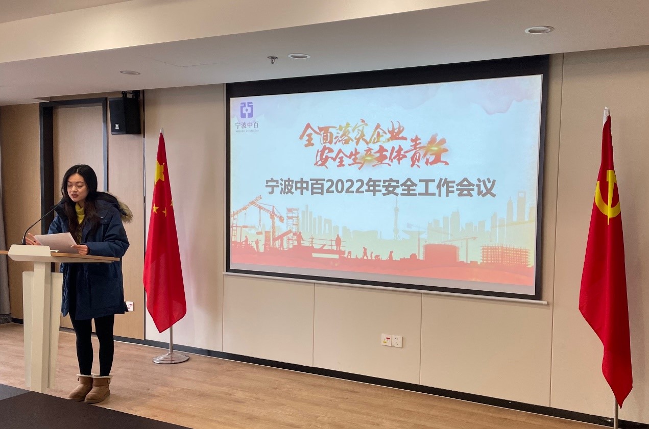 女人被躁的高潮嗷嗷叫