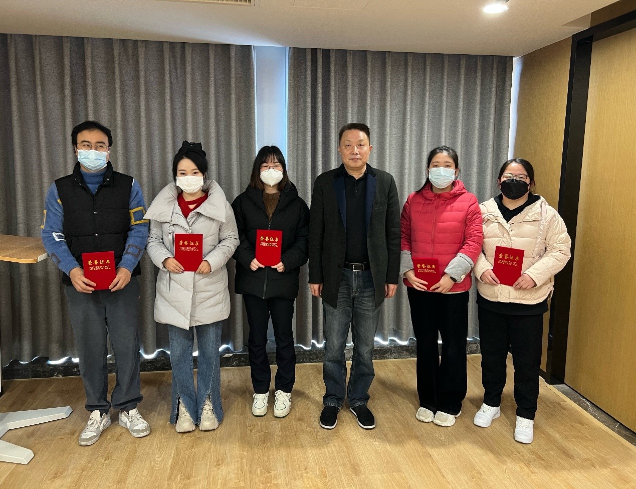 女人被躁的高潮嗷嗷叫