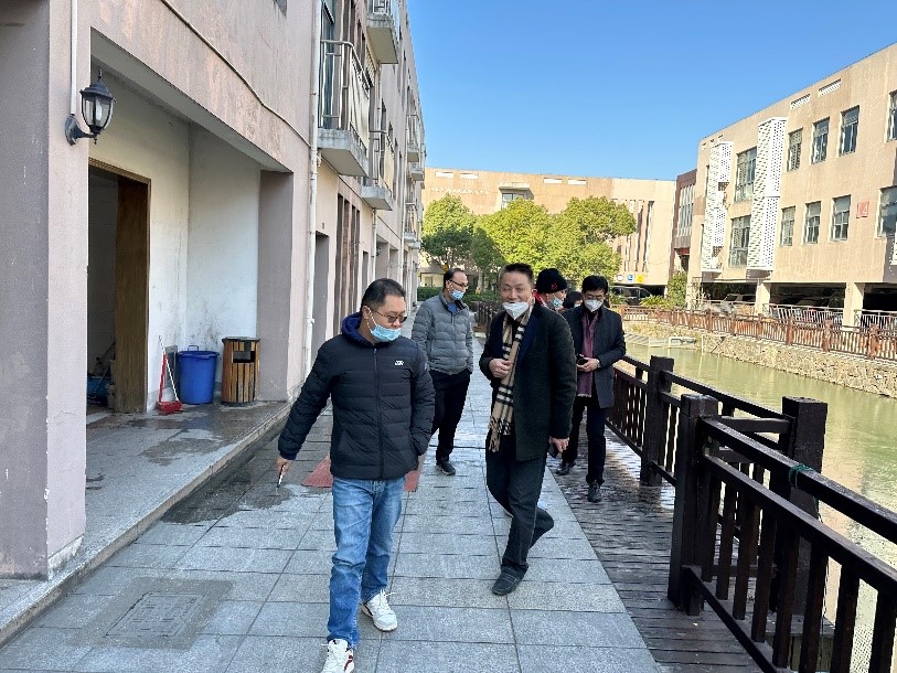 女人被躁的高潮嗷嗷叫