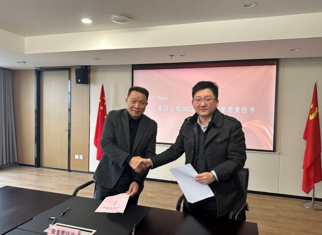 女人被躁的高潮嗷嗷叫