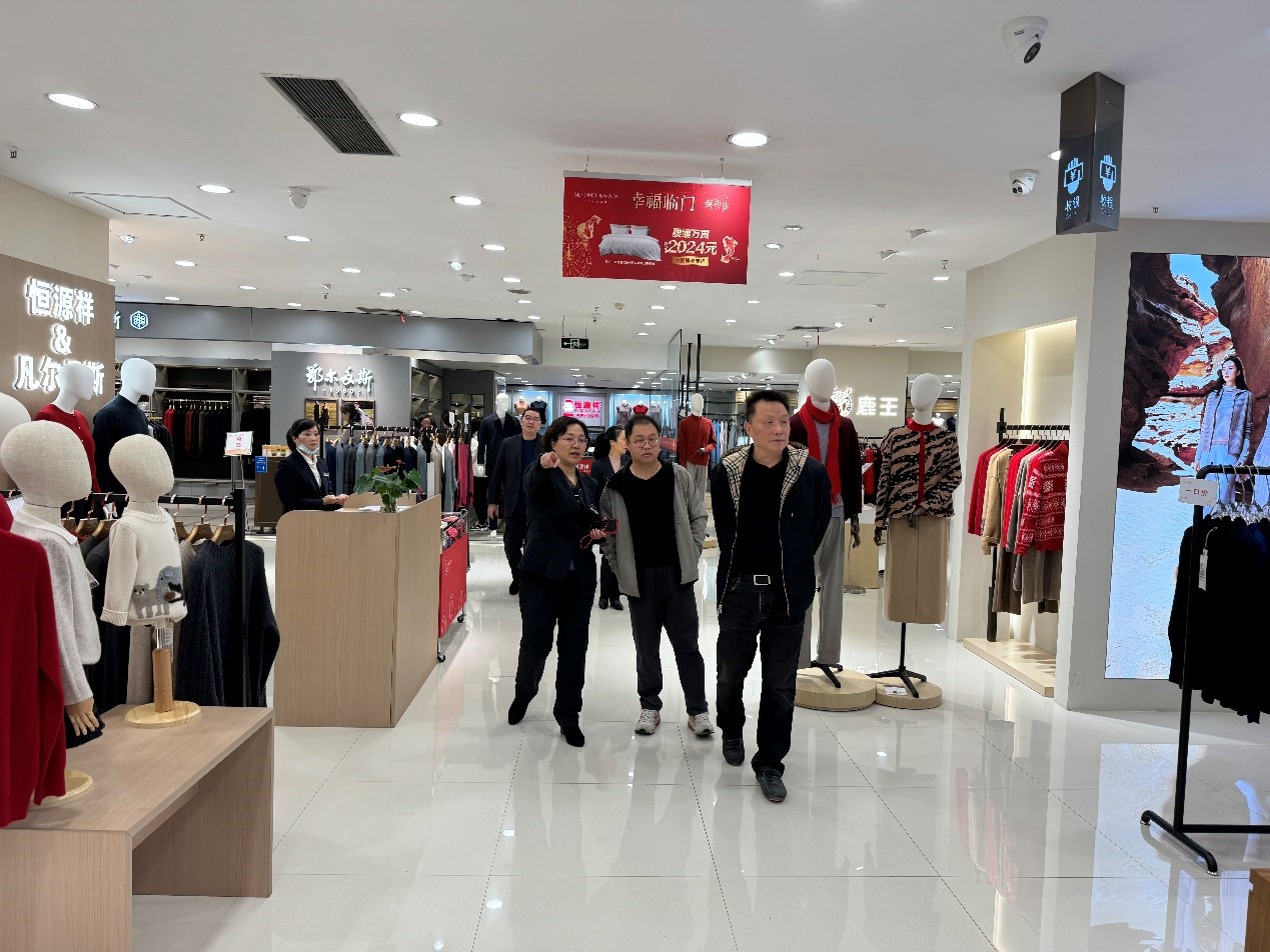 女人被躁的高潮嗷嗷叫