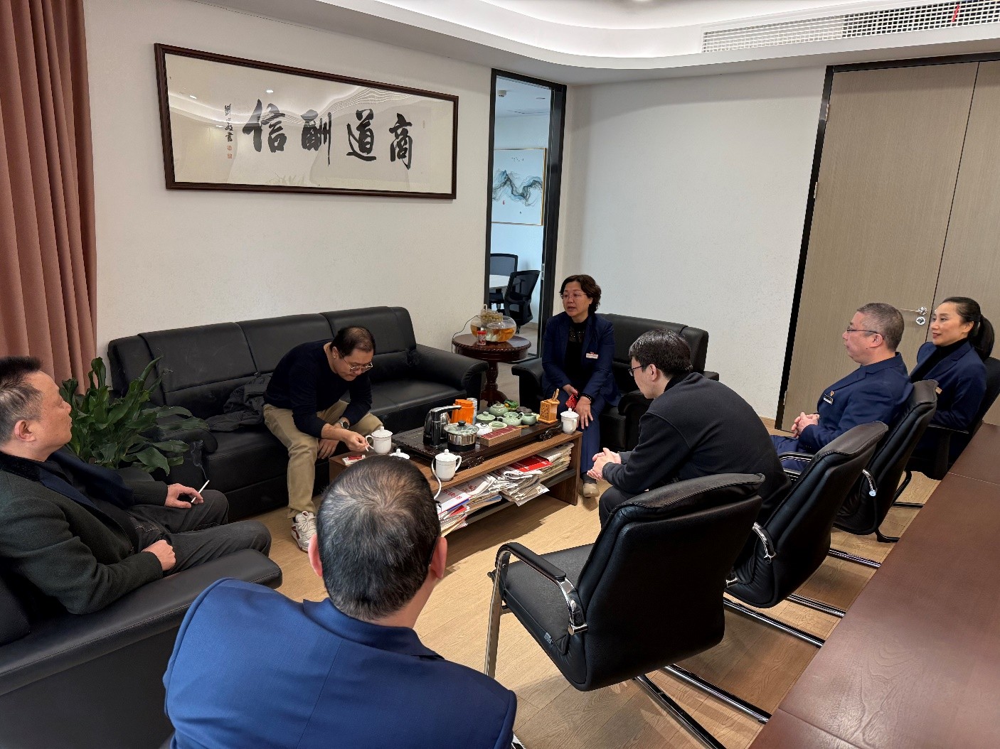 女人被躁的高潮嗷嗷叫