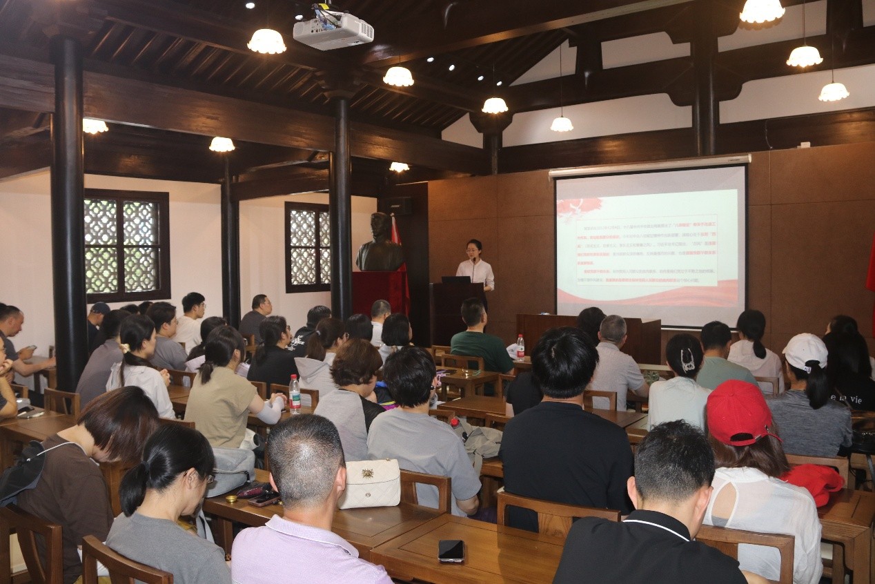 女人被躁的高潮嗷嗷叫